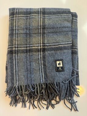 Tumi Alpaca Blend Plaid Throw Fringe
